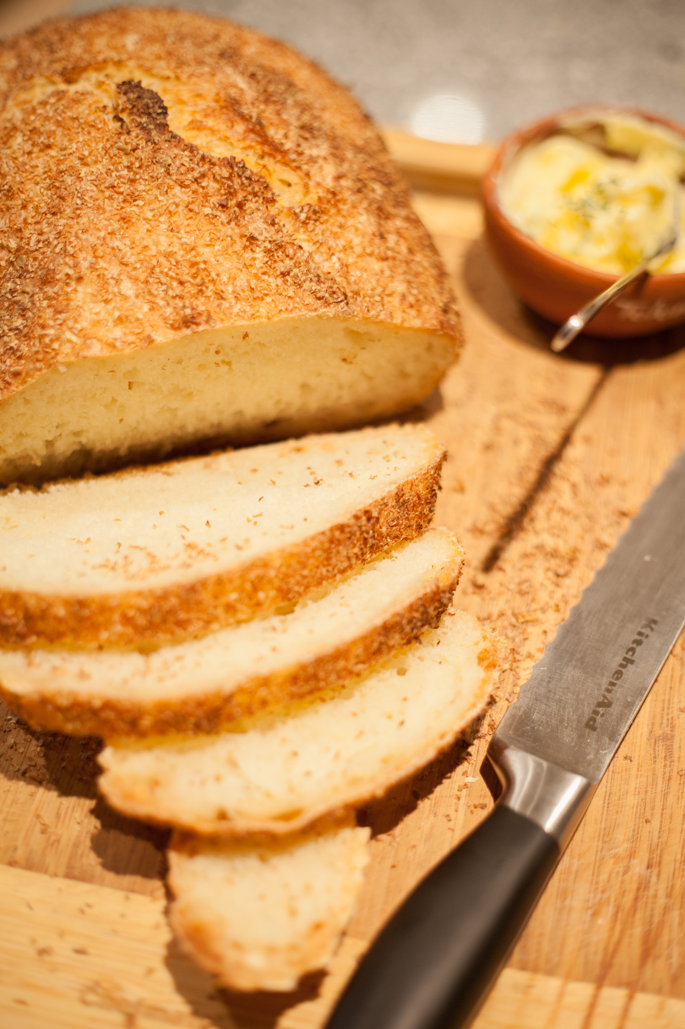 trust in kim - no-knead bread sliced